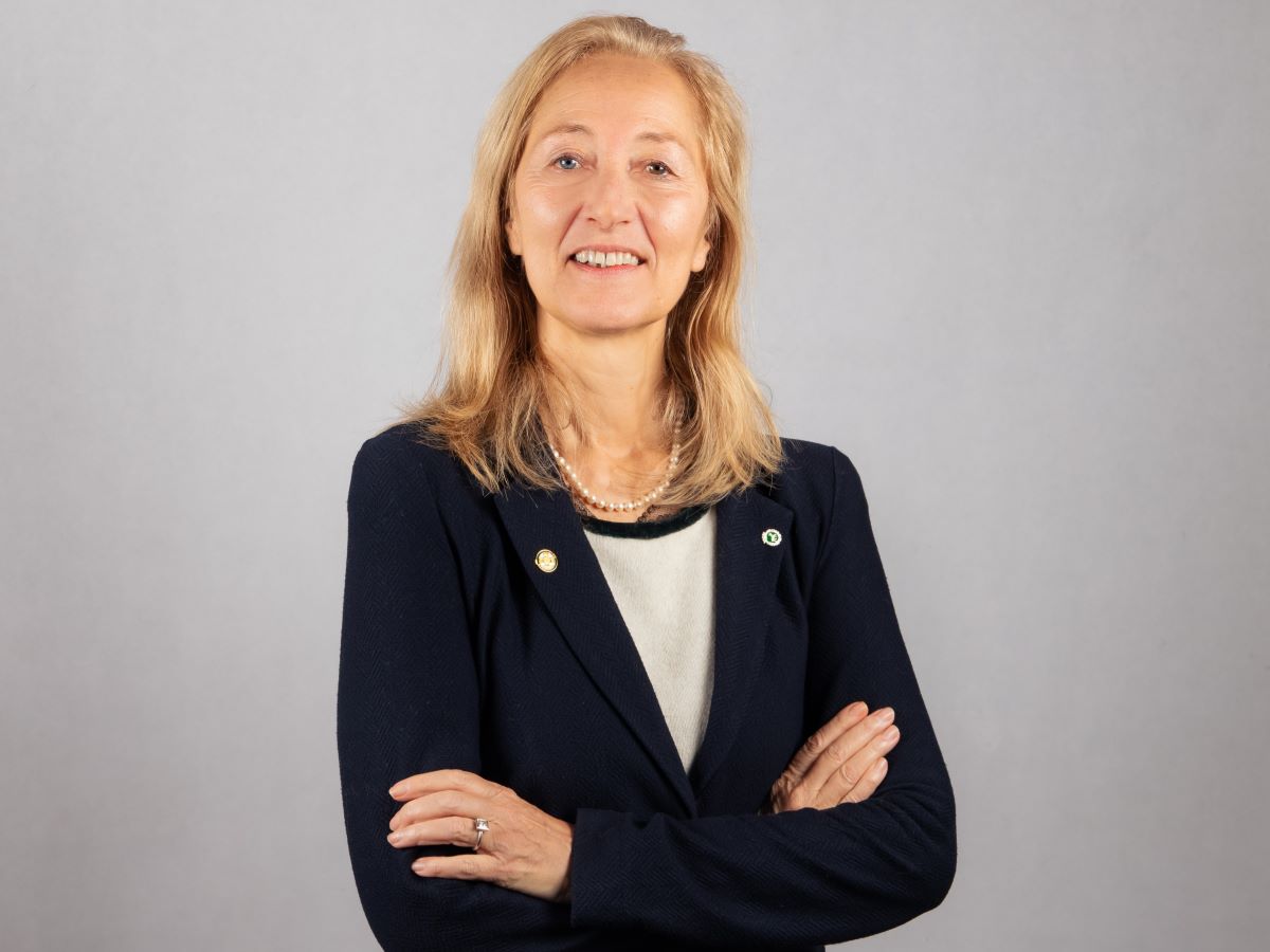 Primo piano di Silvia Priori, direttrice dell'unità di Cardiologia Molecolare