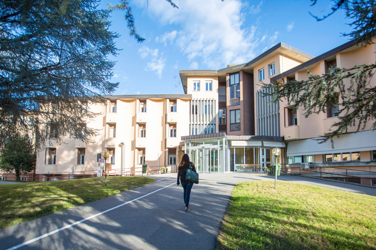 Esterno dell'IRCCS Maugeri di Veruno